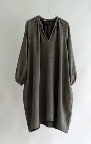 NATURALLY DYED DRESS IN WOOL-LINEN TWILL