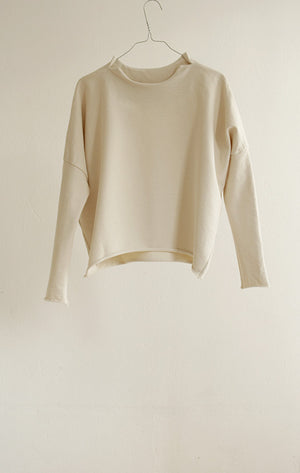 TOP#06_OFF-WHITE JUMPER IN ORGANIC COTTON JERSEY